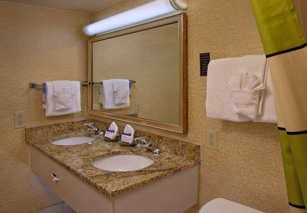 Fairfield Inn And Suites By Marriott Palm Beach Luaran gambar
